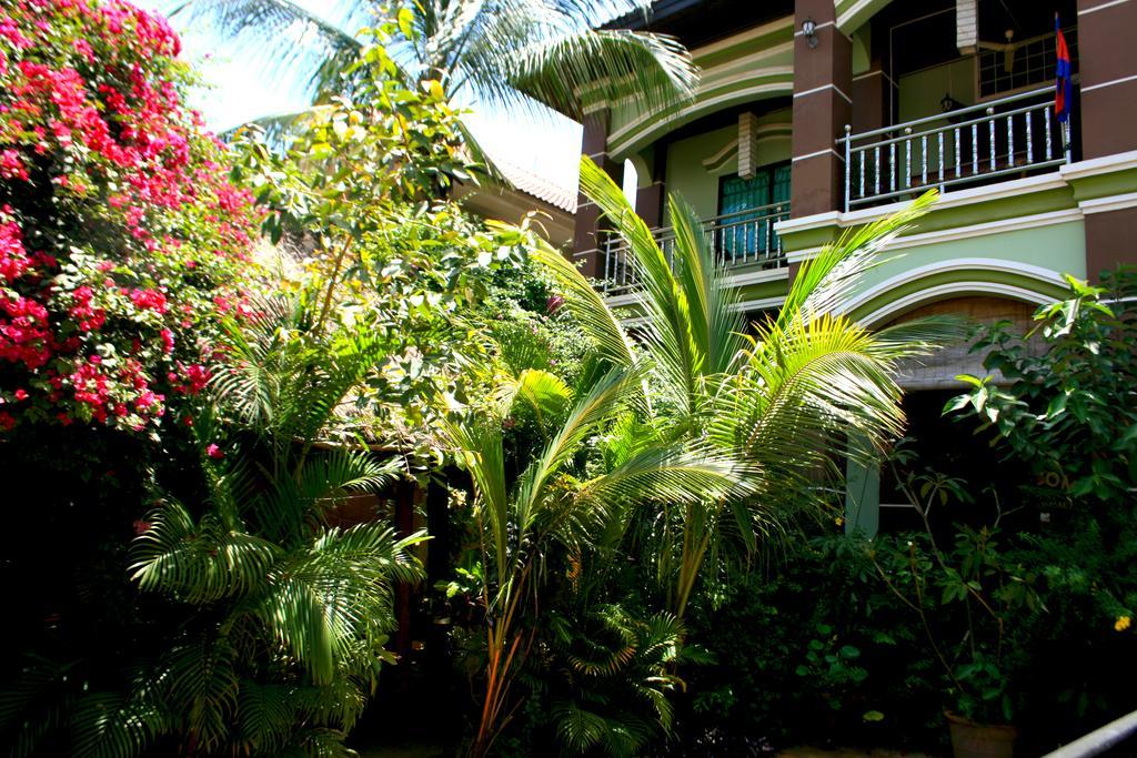 Firefly Guesthouse - The Berlin Angkor Siem Reap Luaran gambar