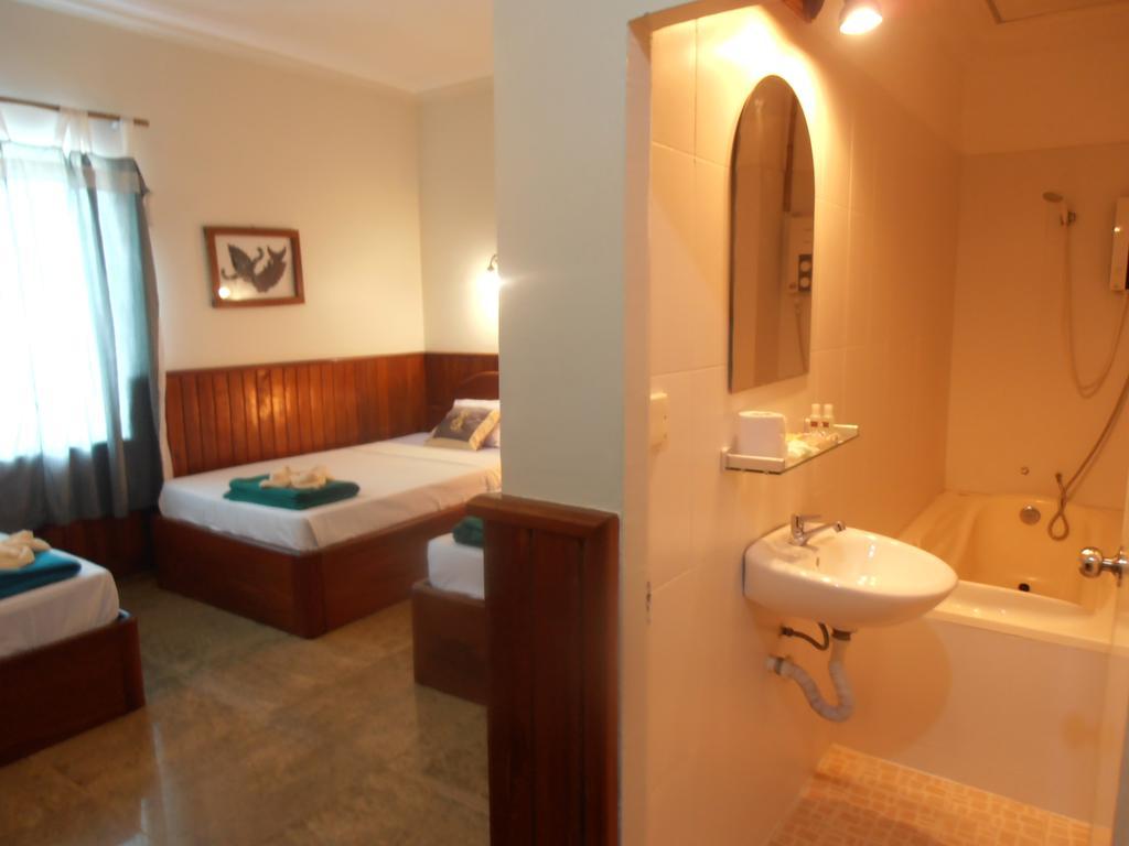 Firefly Guesthouse - The Berlin Angkor Siem Reap Luaran gambar
