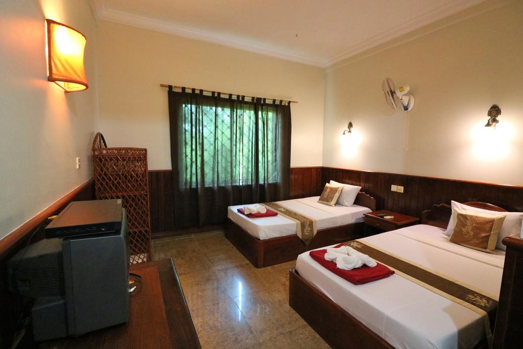Firefly Guesthouse - The Berlin Angkor Siem Reap Luaran gambar