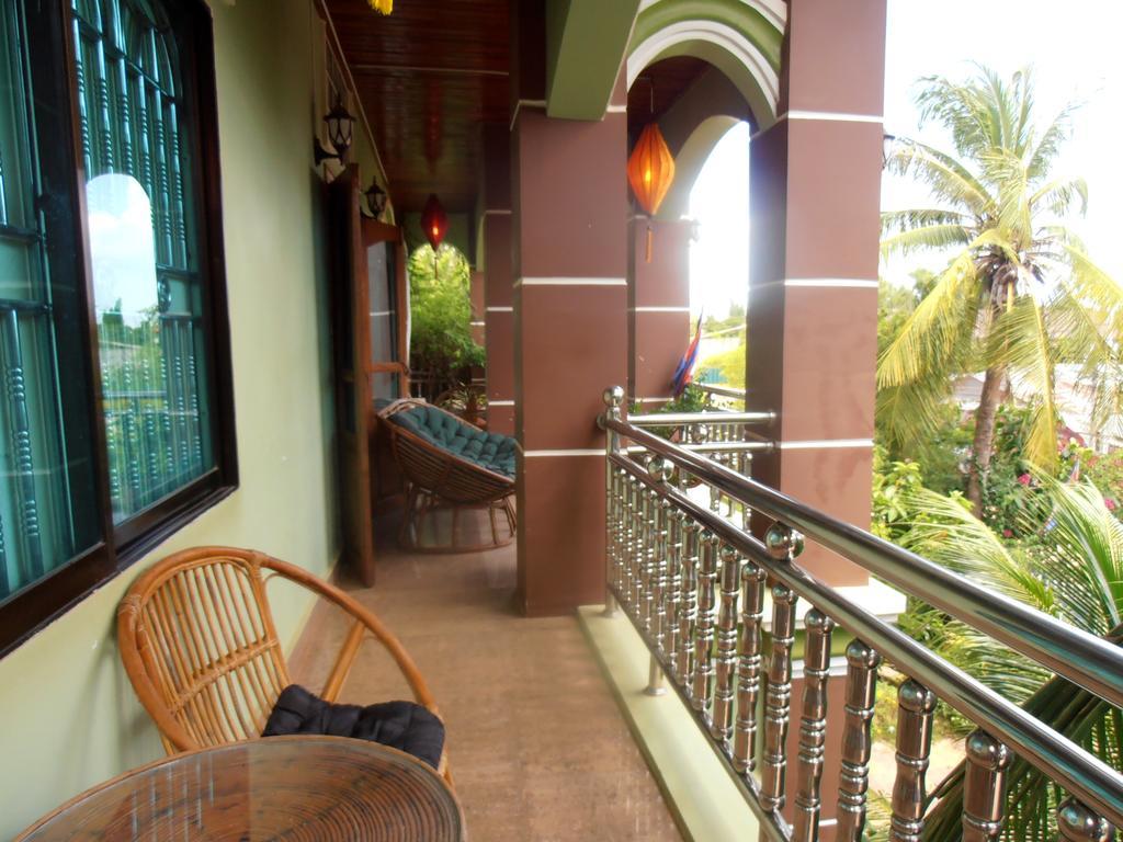 Firefly Guesthouse - The Berlin Angkor Siem Reap Luaran gambar