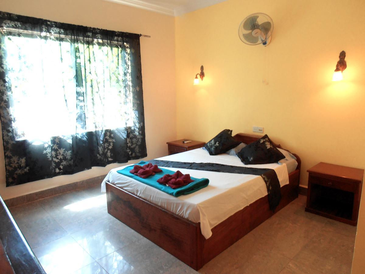Firefly Guesthouse - The Berlin Angkor Siem Reap Luaran gambar