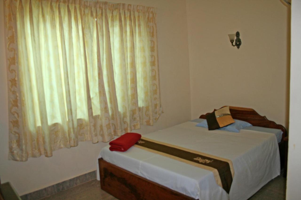 Firefly Guesthouse - The Berlin Angkor Siem Reap Luaran gambar
