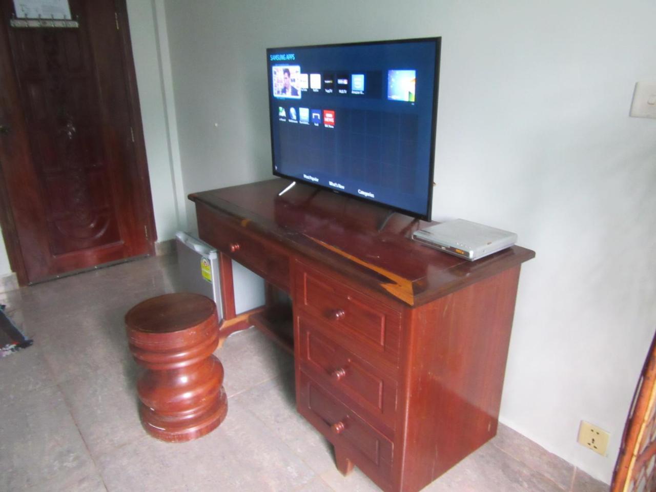 Firefly Guesthouse - The Berlin Angkor Siem Reap Luaran gambar