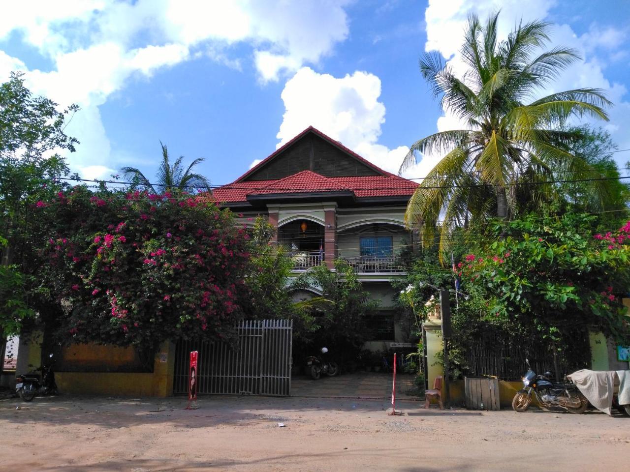 Firefly Guesthouse - The Berlin Angkor Siem Reap Luaran gambar